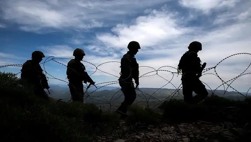 Türkiye'de Göçmen Krizi: İki İlde 32 Düzensiz Göçmen Yakalandı