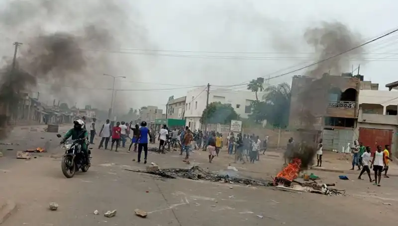 Togo'daki Protestoların Ardından Nehirlerde 7 Ceset Bulundu: Olayın Arkasındaki Gerçekler