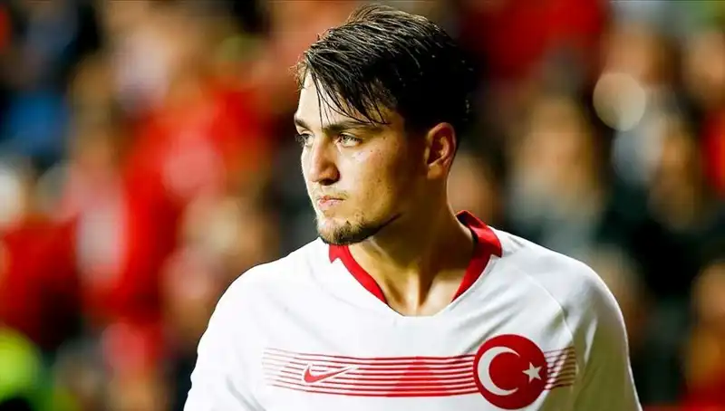 Beşiktaş'ın Transfer Planları: Milli Futbolcudan Heyecan Verici Yanıt Geldi