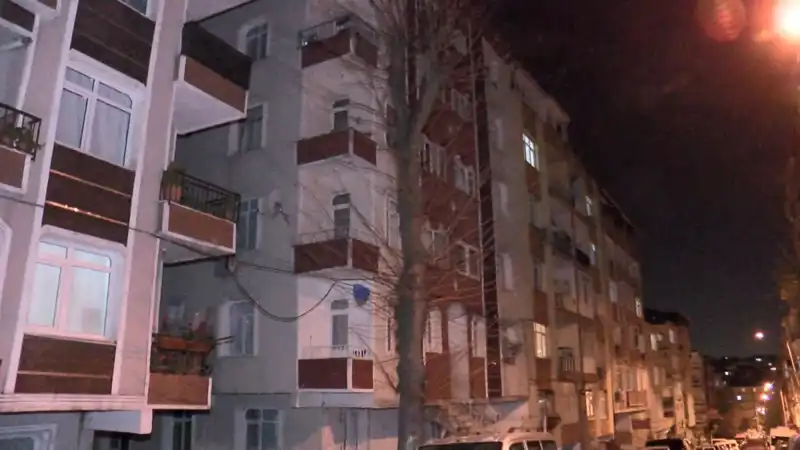 Altı Katlı Apartmanda Panik Hızla Yayılıyor: Sesler Duyuldu, Tahliye Kararı Alındı!