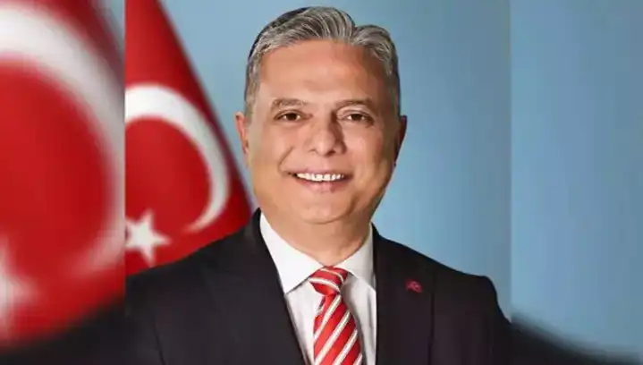 Ümit Uysal Kimdir? CHP Genel Başkan Adayı Hayatı ve Siyasi Kariyeri