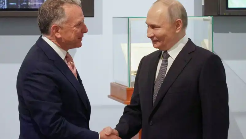 Putin ve Biden: Moskova'daki Kritik Görüşmenin Ardındaki Dostluk Umutları
