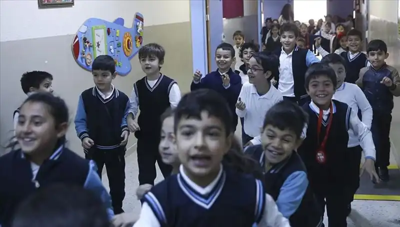 2025 Okul Açılış Tarihleri: Yeni Eğitim Yılı Takvimi ve Tatiller