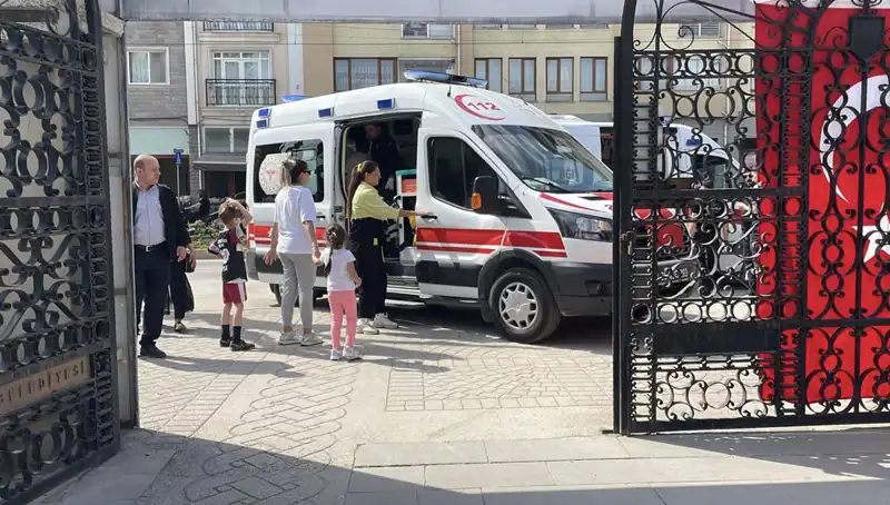 Eskişehir'de Sahipsiz Köpek İki Çocuğa Saldırdı: Olayın Detayları