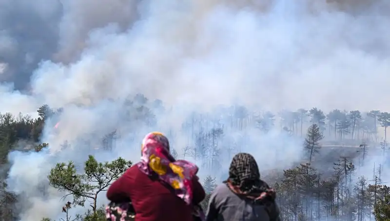 Bursa’da Yangınlar Söndü, Ancak Hava Kirliliği Uzun Süre Devam Edecek