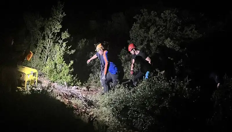 Define Arayışı Facia ile Sonuçlandı: Kazı Altında Kalan 3 Kişi Hayatını Kaybetti