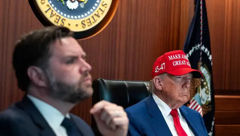 Trump’ın Azil Tasarısı Reddedildi: Politikanın Sarsıcı Dönemeci