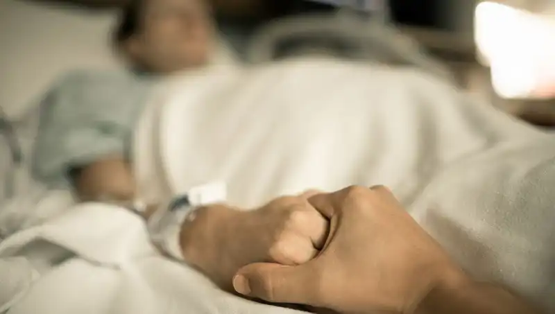 Kanser Belirti Vermeden Yayılabilir Mi? Sessiz İlerlemenin Tehlikeleri