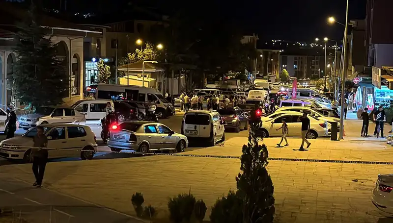 İki Aile Arasında Savaş: 1’i Ağır 3 Yaralı!