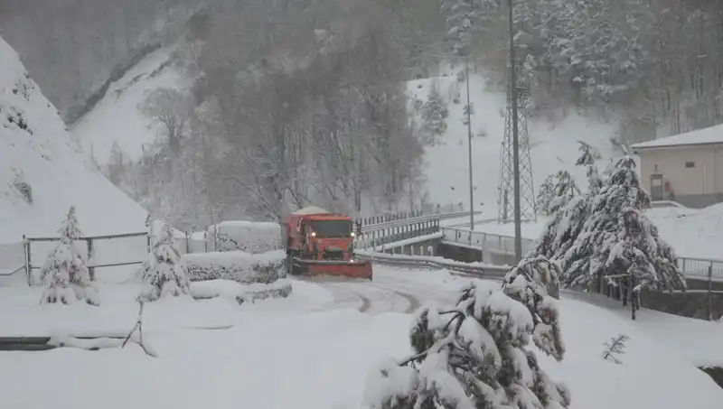 Bolu Dağı'na Yağan Kar, Doğanın Büyüsünü Geri Getirdi!