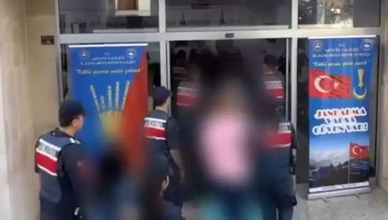 Türkiye Genelinde FETÖ'ye Yüzde 30 Artışla Yeni Bir Operasyon Düzenlendi