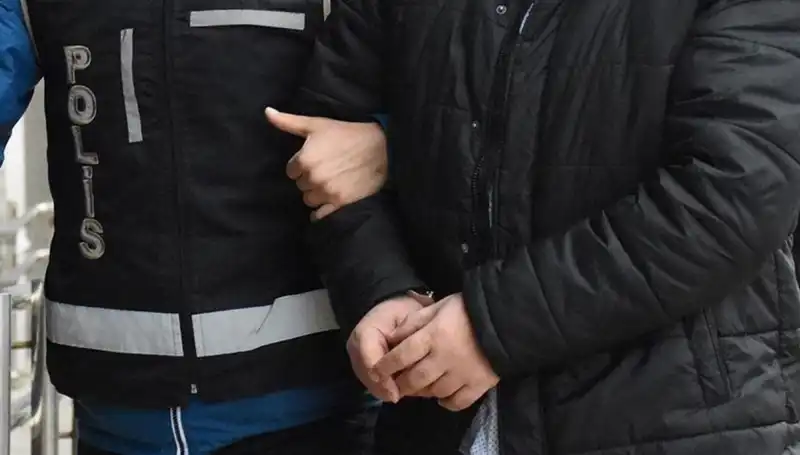Sosyal Medyada Kadın Profilinden Yüksek Miktarda Vurgun: 12 Tutuklama!