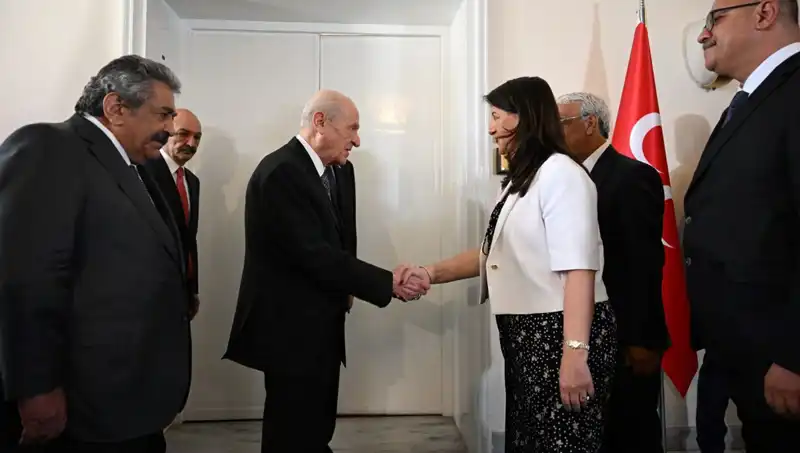 Bahçeli, DEM Parti Heyetiyle Görüştü: Siyasi Gelişmeler Nereye Gidiyor?