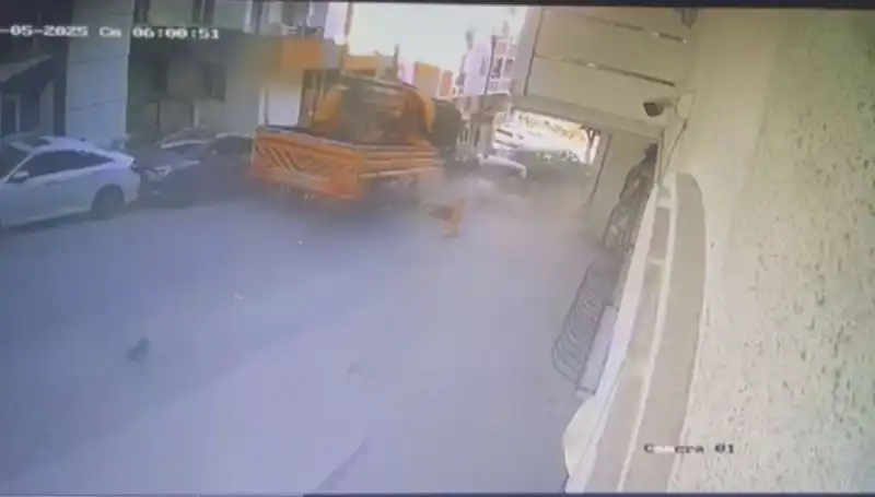 Kontrolden Çıkan Vinç, 23 Araca Çarparak Durma Noktasına Geldi!
