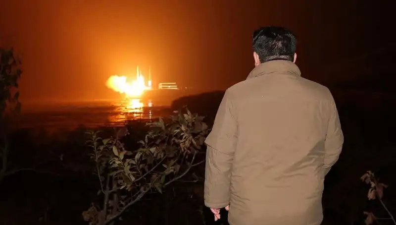 Kuzey Kore'nin Silah Ticareti: Amerikalıların Ödeme Yükümlülüğü Mü Var?