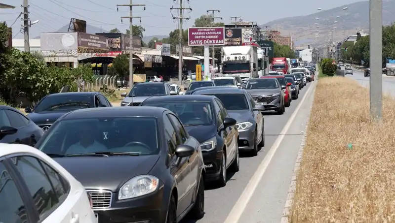 Aydın ile Muğla Arasında Yaklaşık 60 Kilometrelik Araç Kuyruğu Neden Oluştu?