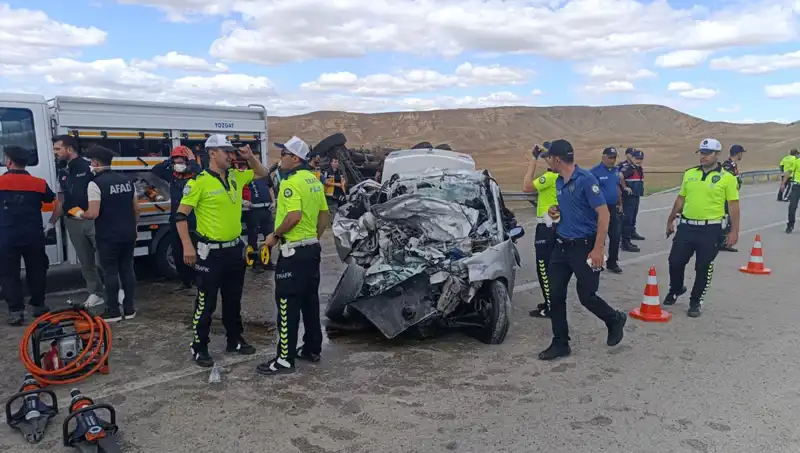 Yozgat’ta Feci Kaza: 3 Can Gitti, 2 Kişi Yaralı