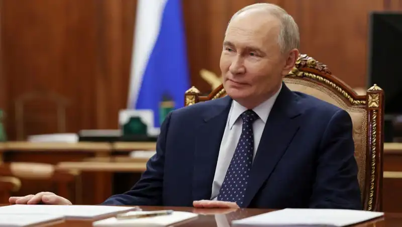 Putin, Çin'le Uzayda Güçlü İşbirliği ve İddialı Planlardan Bahsetti